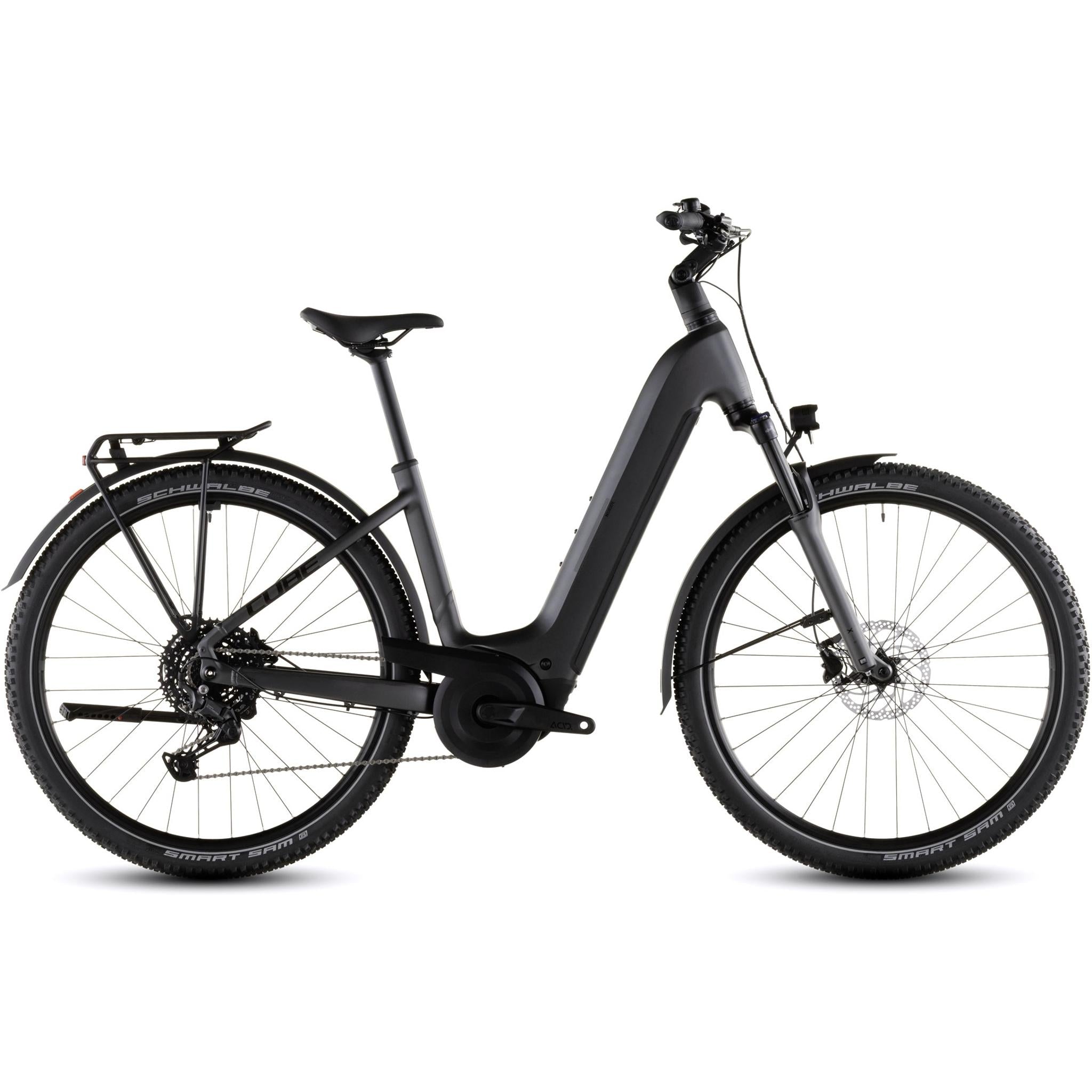 cube Nuride Hybrid Performance 600 electric bike, side profile on white background
